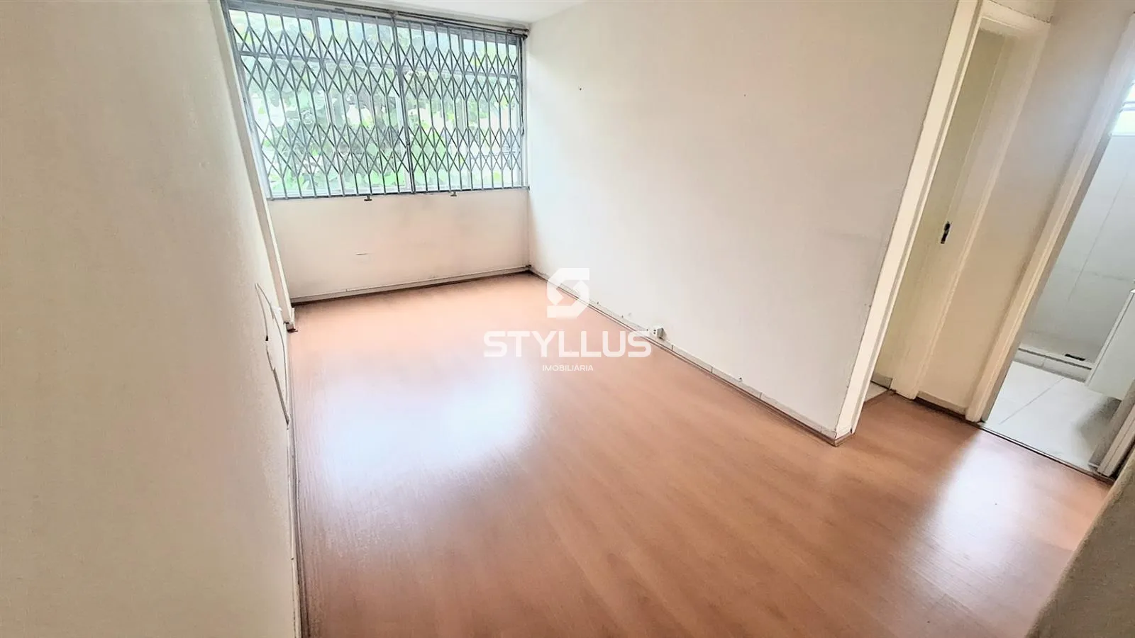 Apartamento Reformado com Vista Livre e Sol da Manhã no Méier! - Ref: CA8573 | Dr. House