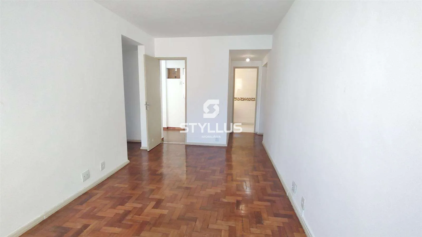 Apartamento Reformado com 1 Suíte e Vaga em Condomínio Fechado no Méier! - Ref: ME5728 | Dr. House
