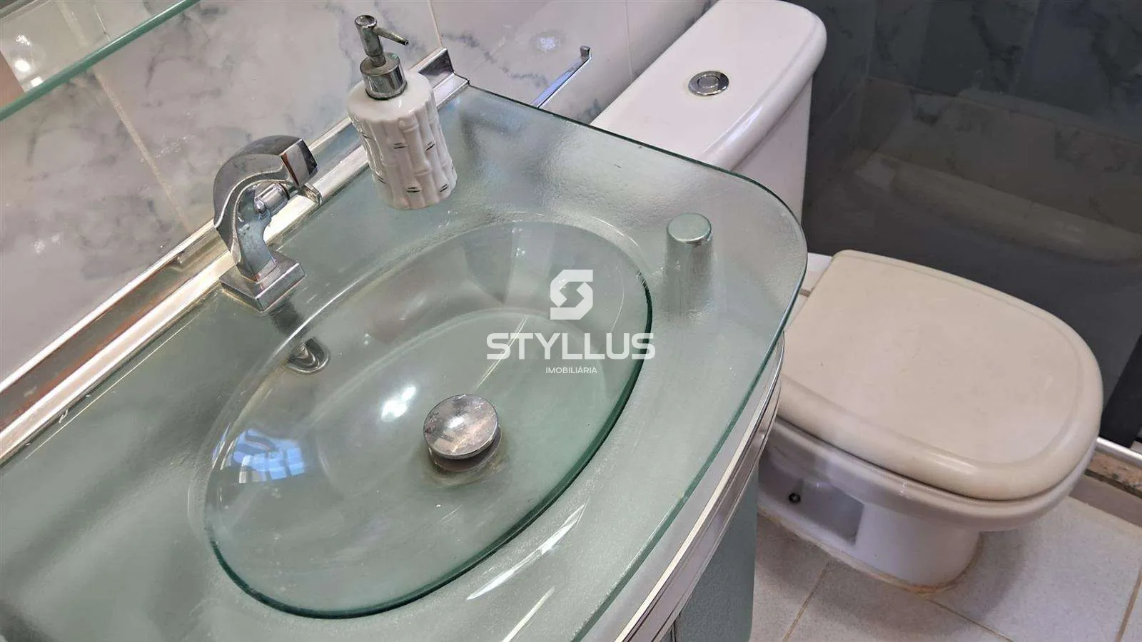 Apartamento com 2 Quartos e 2 Banheiros no Méier! - Ref: ME7305 | Dr. House