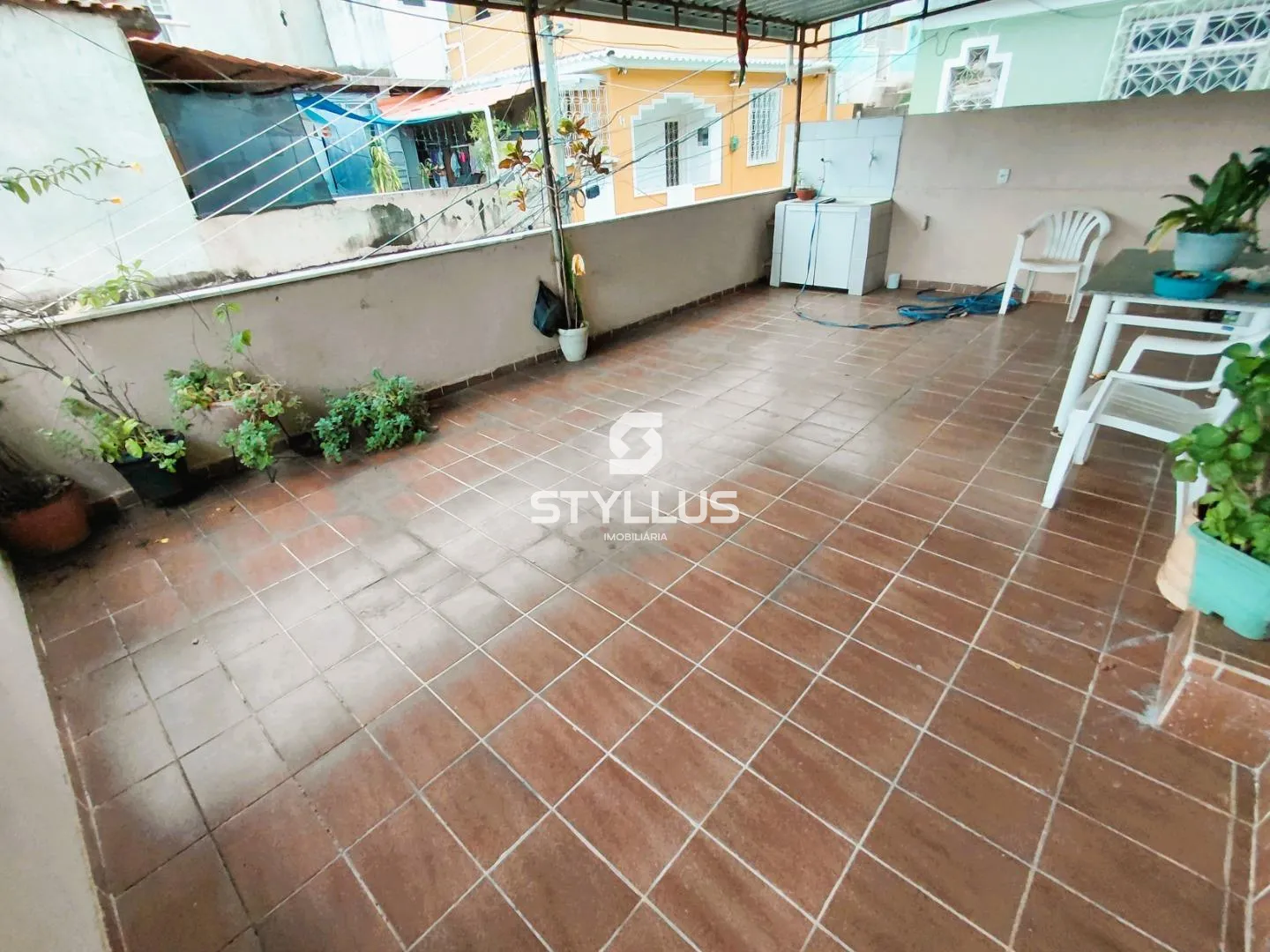 Casa de Vila Charmosa com 3 Quartos e Amplo Terraço no Encantado! - Ref: ME7940 | Dr. House