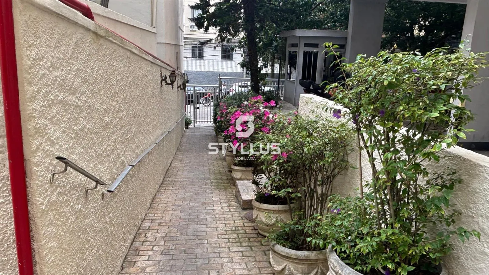 Apartamento Amplo com Suíte e Vista Livre na Glória! - Ref: ME7984 | Dr. House