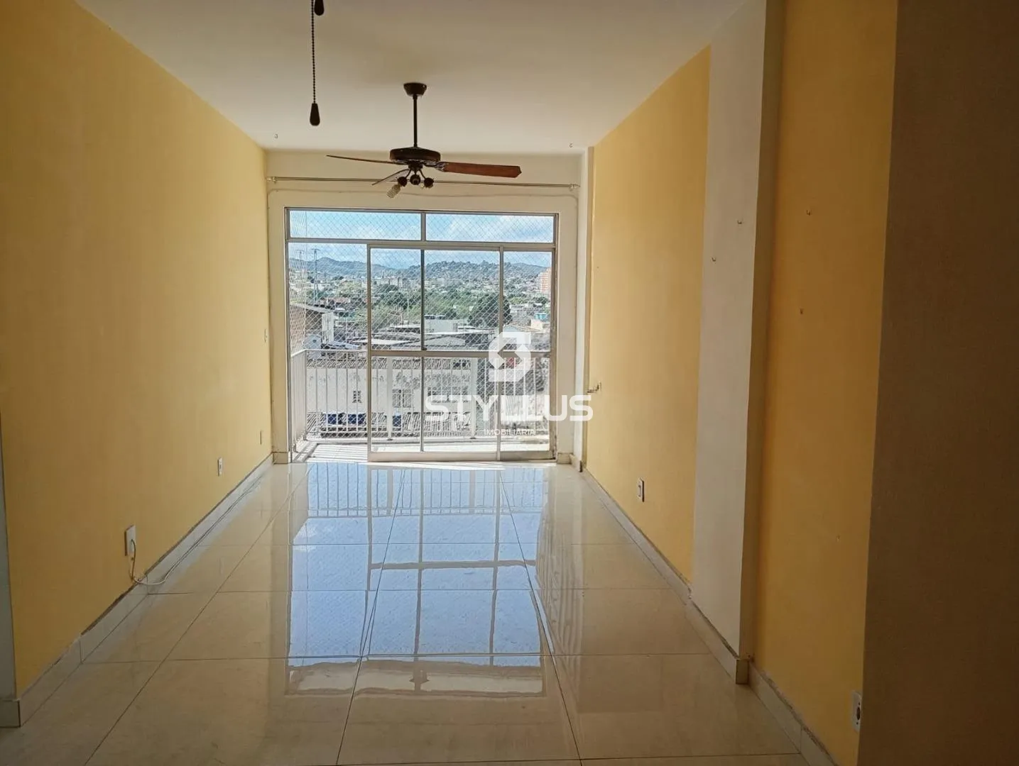 Apartamento Reformado com Varanda e 2 Quartos em Engenho de Dentro! - Ref: ME8600 | Dr. House