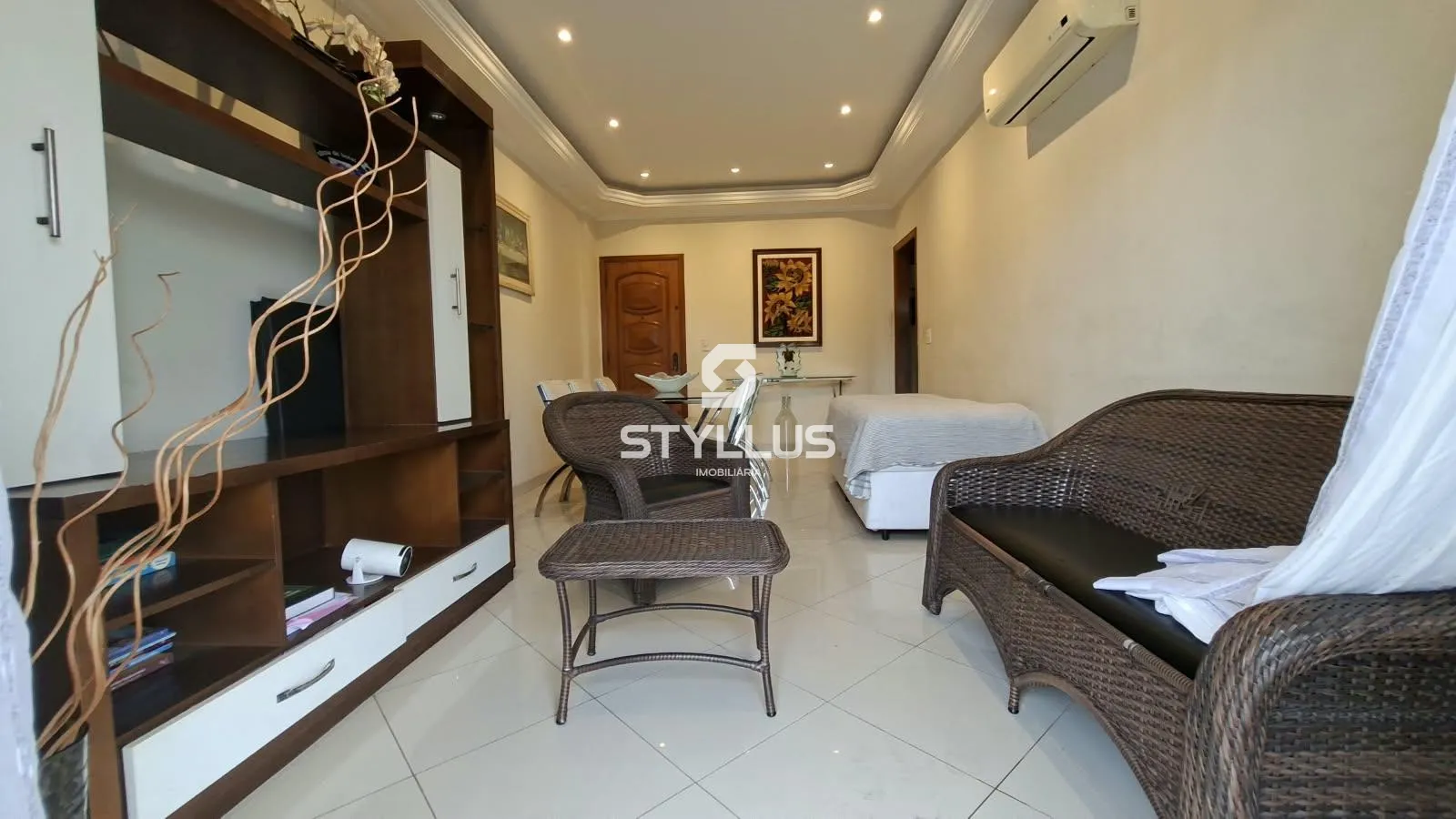 Apartamento Espaçoso com Varanda e 1 Vaga na Freguesia (Jacarepaguá)! - Ref: ME8613 | Dr. House