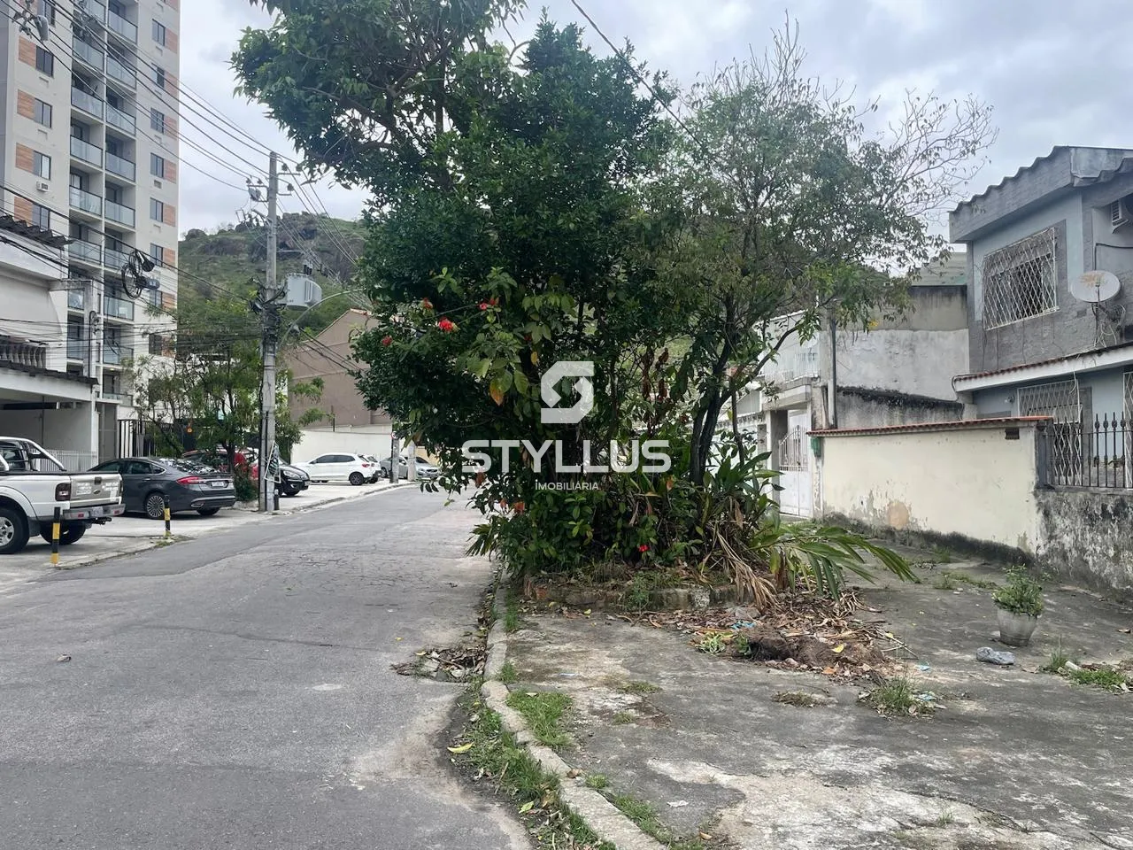 Casa Ampla com 4 Quartos e 3 Vagas em Vila Kosmos! - Ref: ME8660 | Dr. House